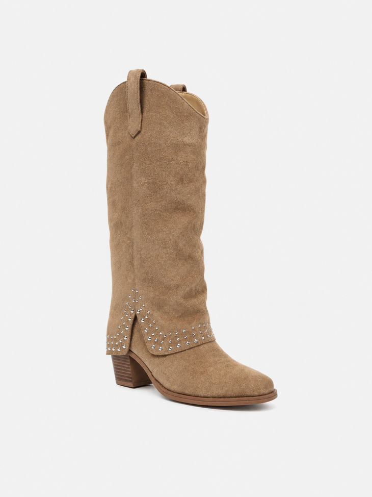 Flora boots