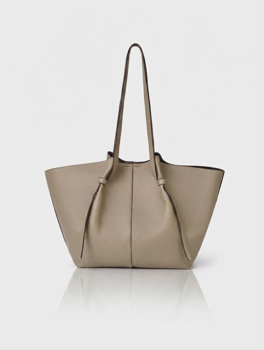 The tote bag